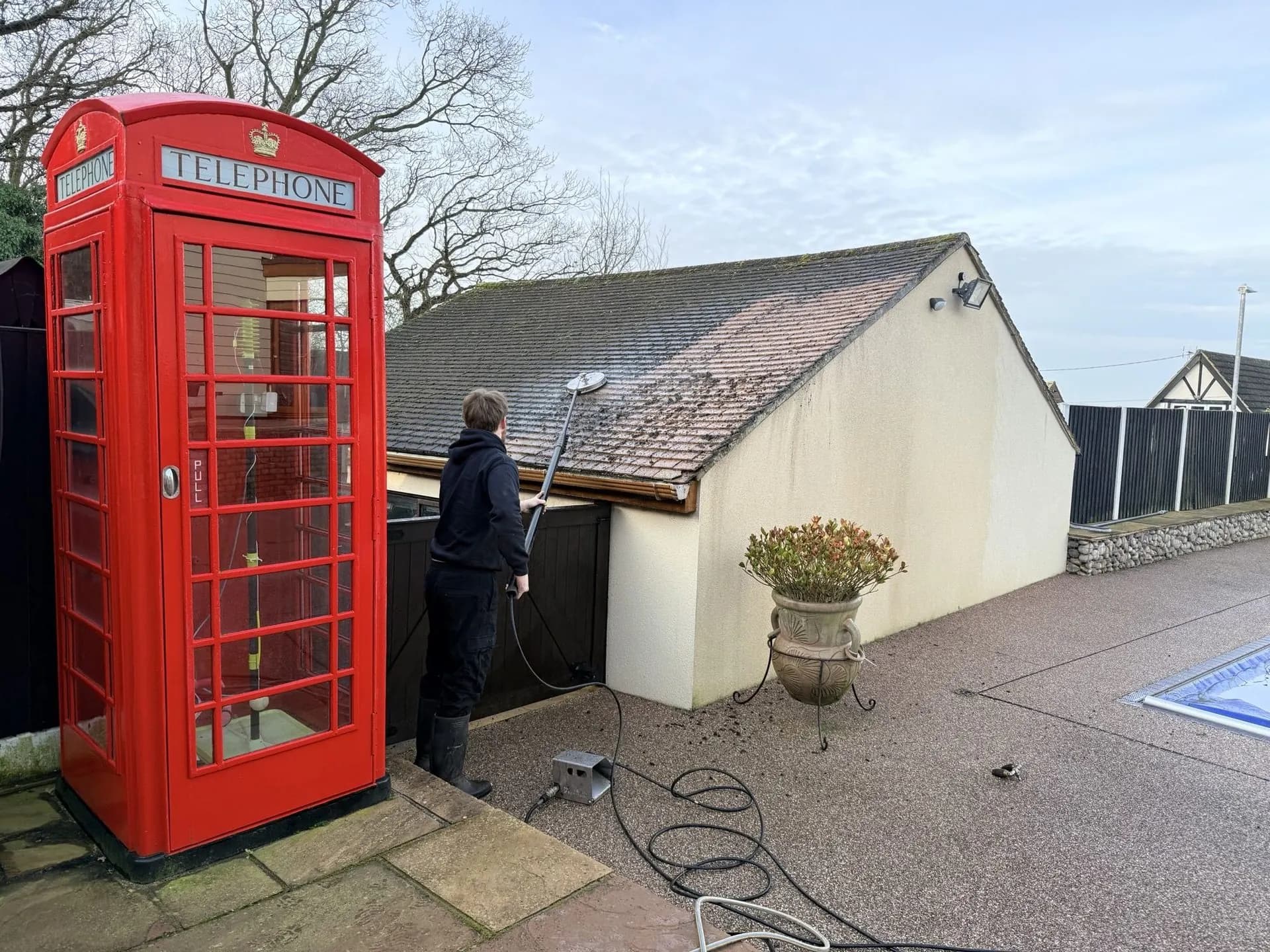 Professional driveway cleaning result in Essex
