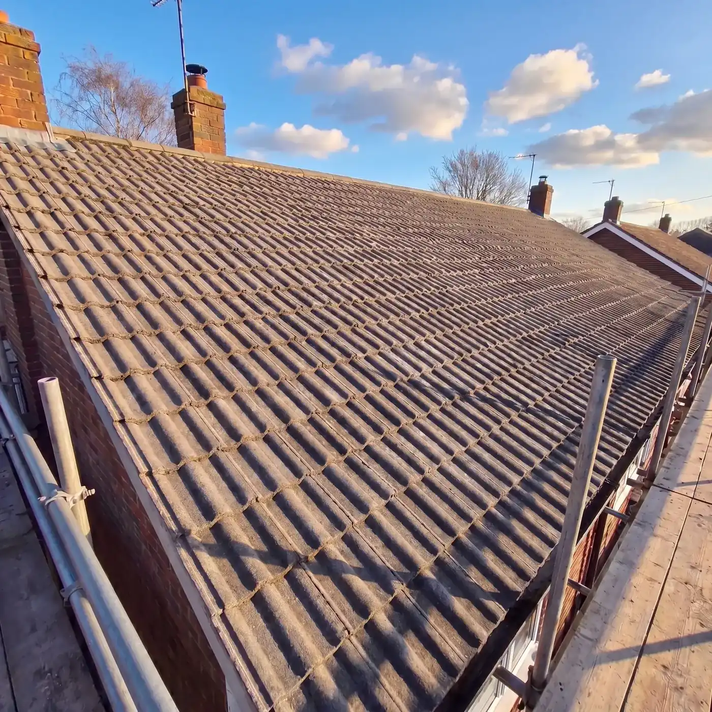 Render Cleaning in Essex: K-Rend, Monocouche and Pebbledash — What You Need to Know